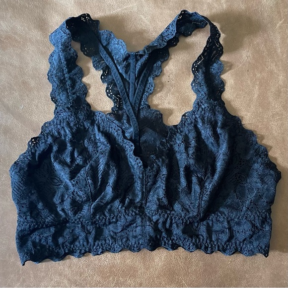 Felina Lace Bralette - Picture 3 of 5